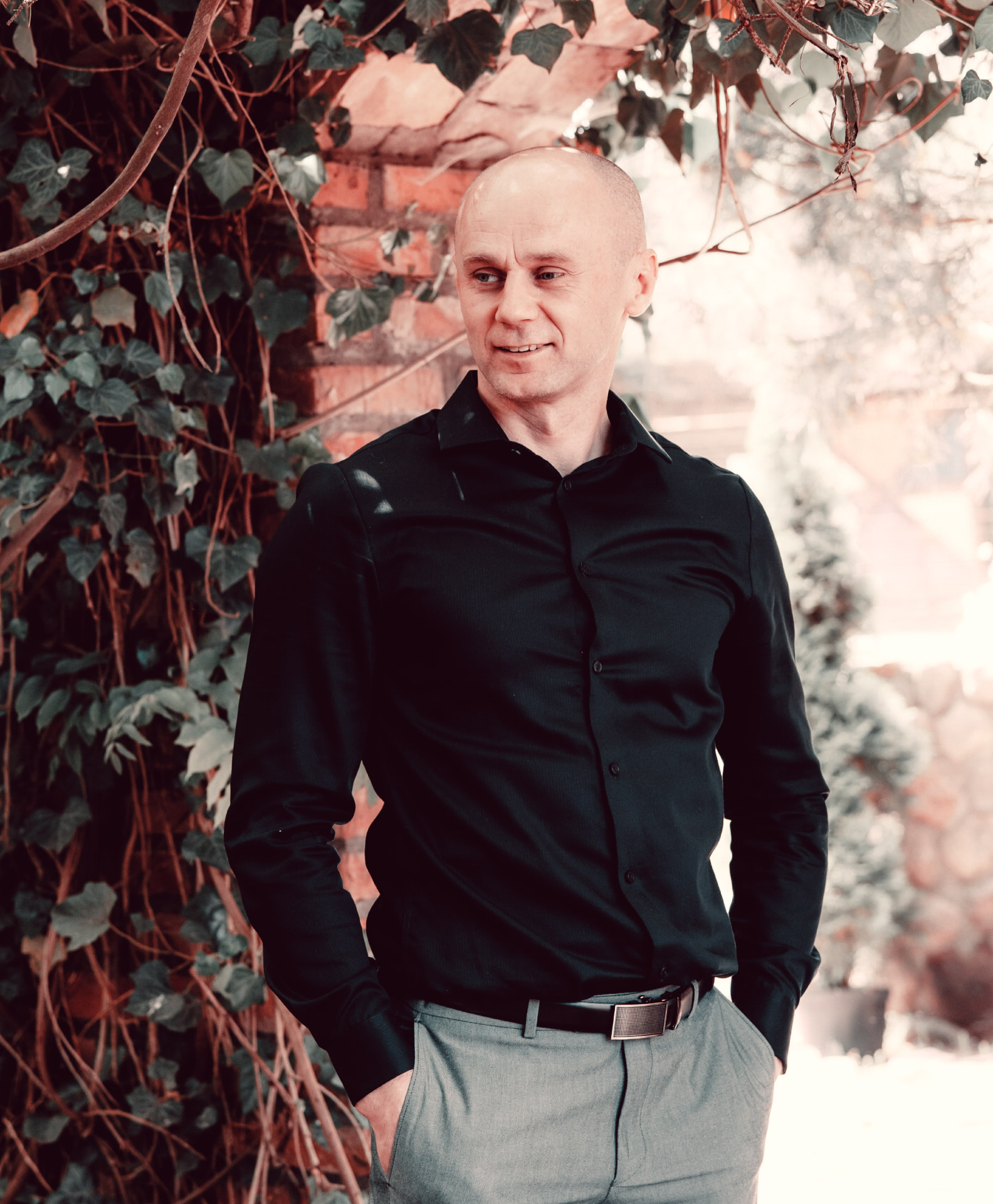 Portrait of Kamil Derwinski, marketing strategist